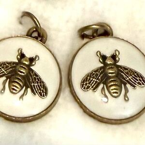 Gucci Bee Charm charms Set in White